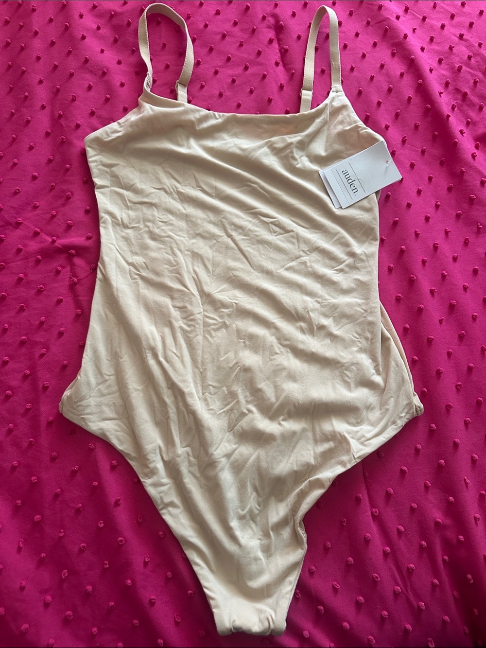 Auden Beige Seamless Scoop-Neck Bodysuit